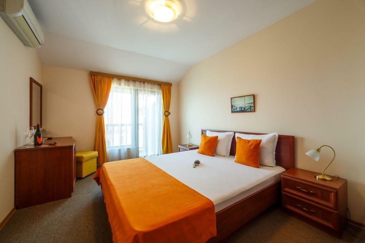 Hotel Albatros Old Town ソゾポル エクステリア 写真
